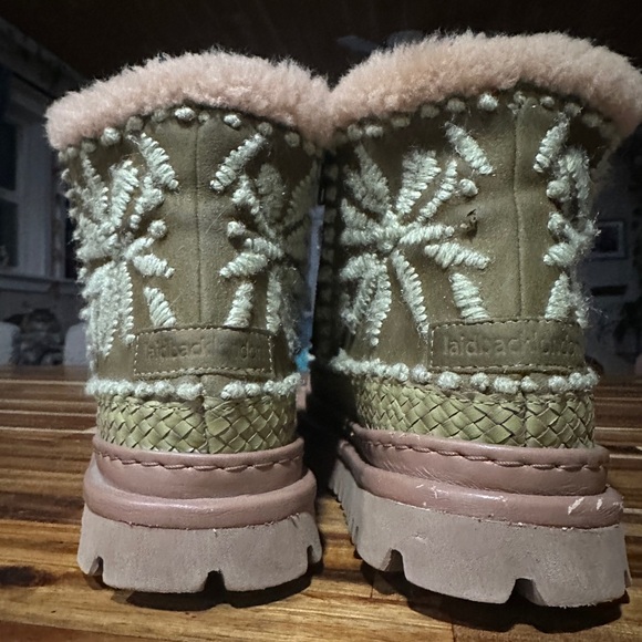 Laidback London Setsu 4.0 Floral Ankle Boot - Picture 14 of 14